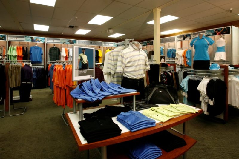 ⛳ Golf Shop Assistant – Leatherhead (KT24 5HD)