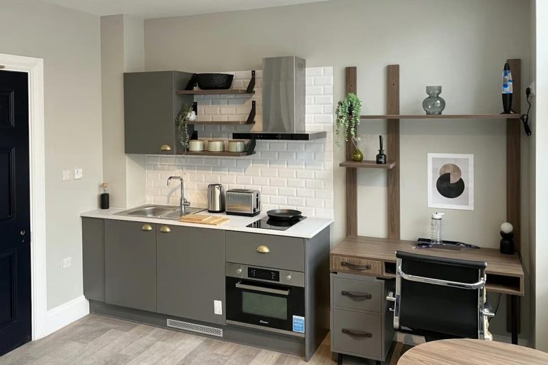 🏙️ Furnished Studio Flat – Birmingham B4 (City Centre)