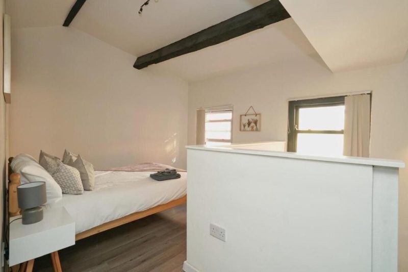 Modern 2-Bed, 2-Bath Apartment – Dantzic Street, M4 (City Centre Living)
