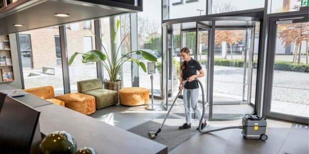 Hotel  Cleaner