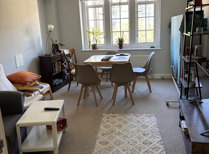 ✨ Double Room in Stylish Shared Flat – Liverpool Grove, SE17 (Zone 1/2)**